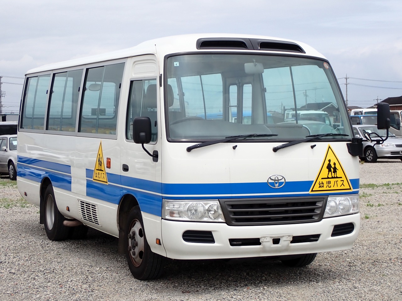 TOYOTA Coaster