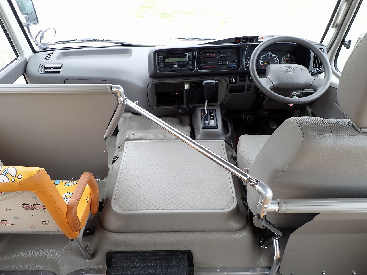 TOYOTA Coaster