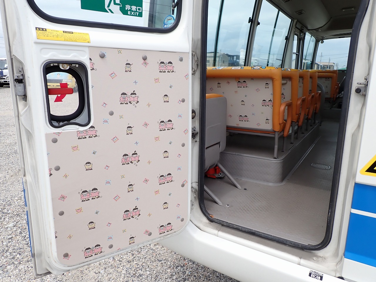 TOYOTA Coaster