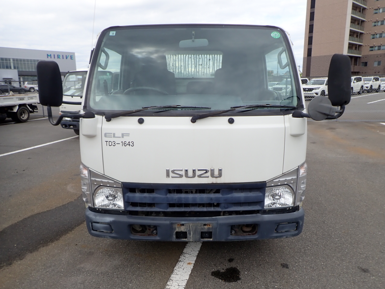 ISUZU Elf Truck