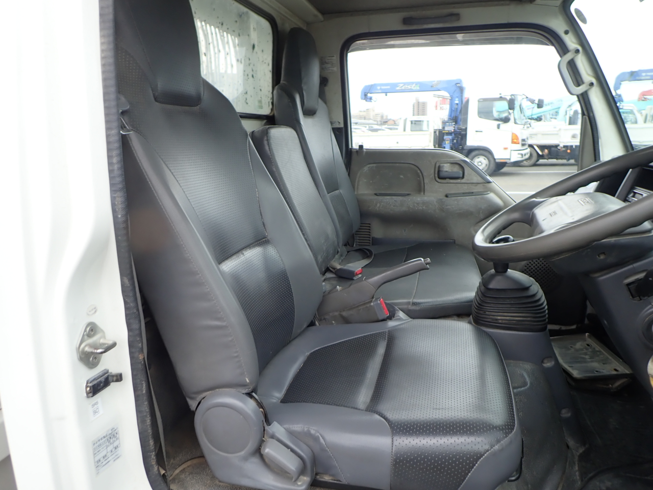 ISUZU Elf Truck