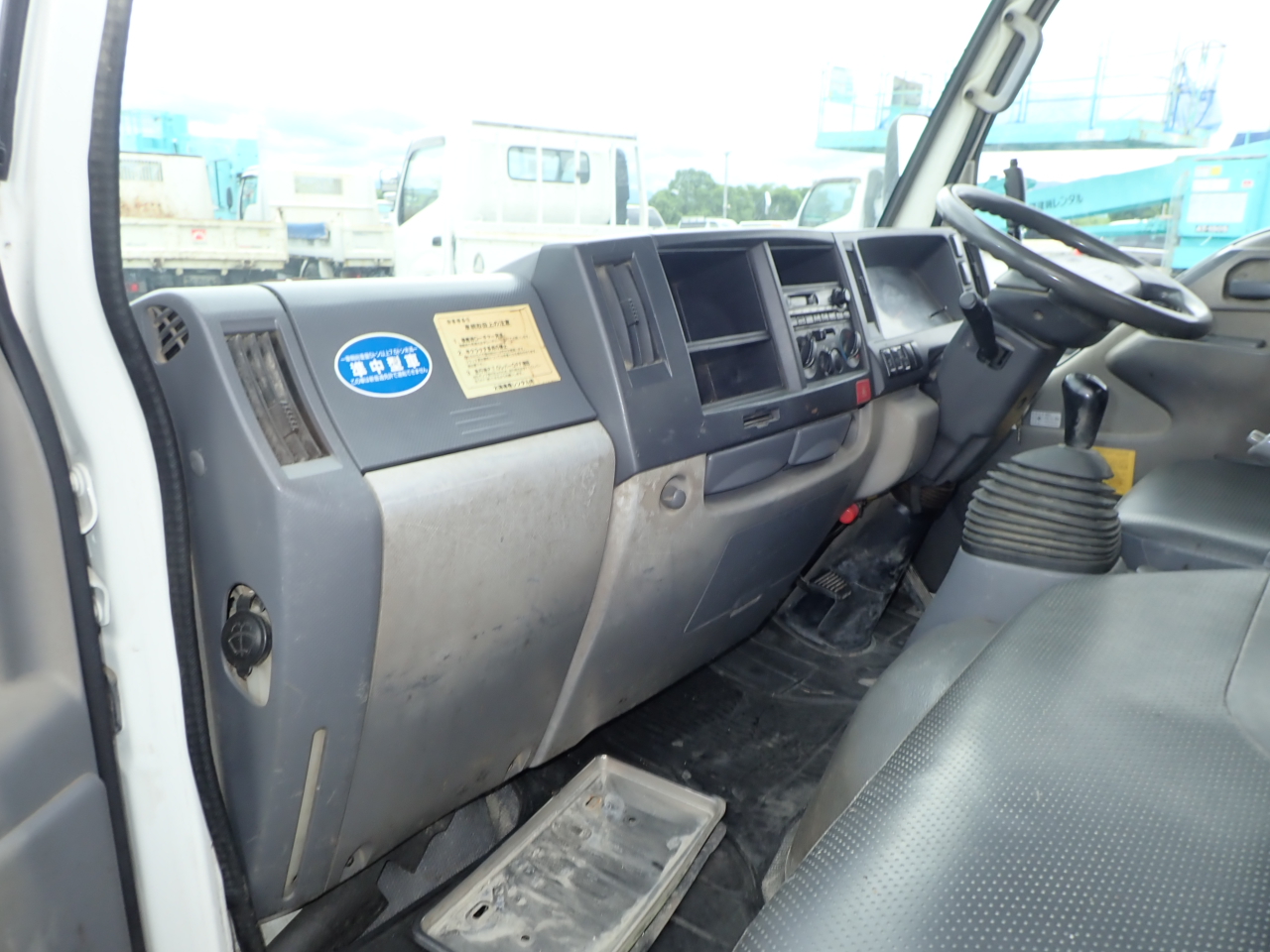 ISUZU Elf Truck