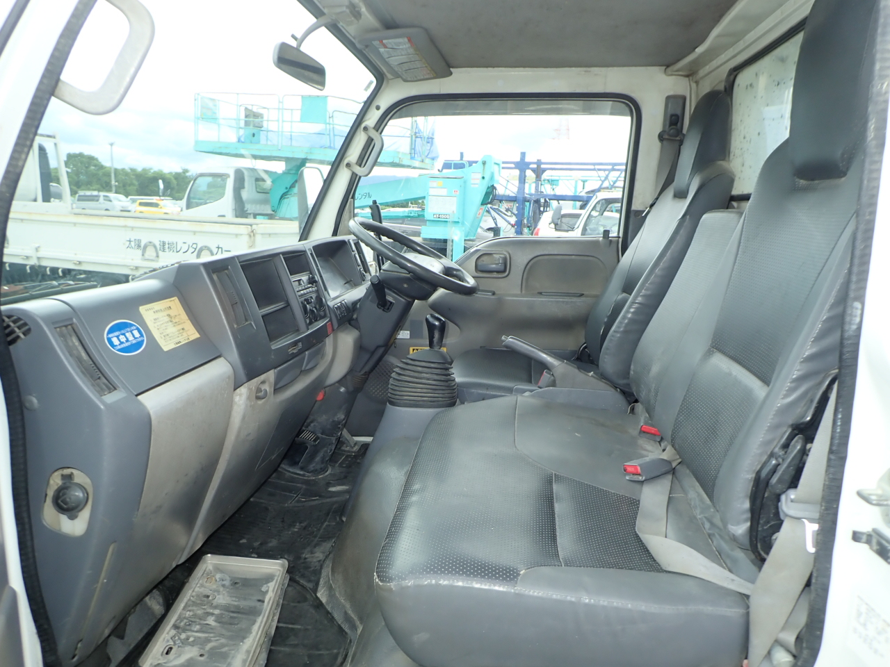 ISUZU Elf Truck