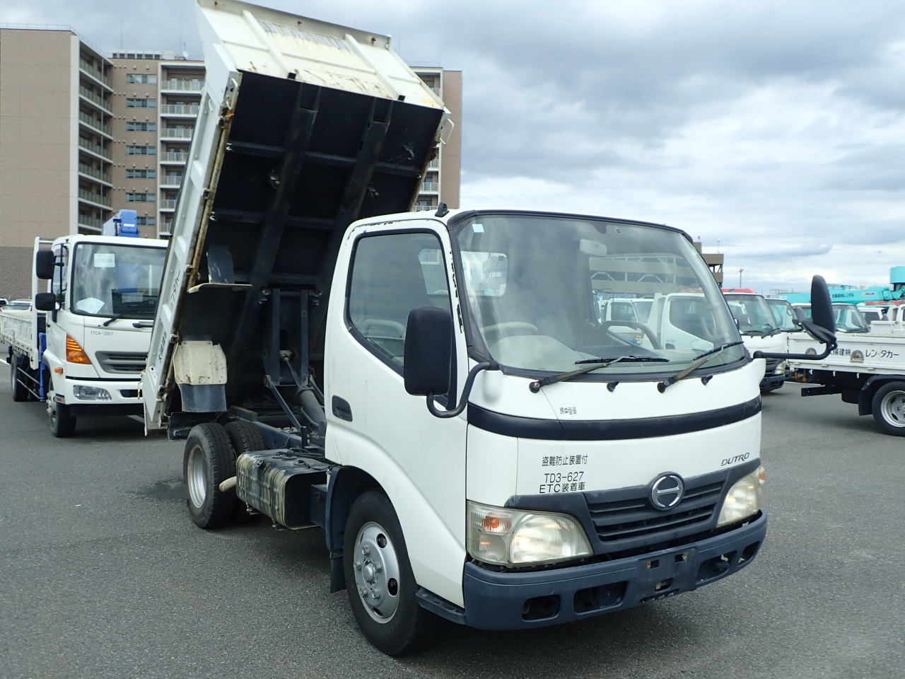 HINO Dutro