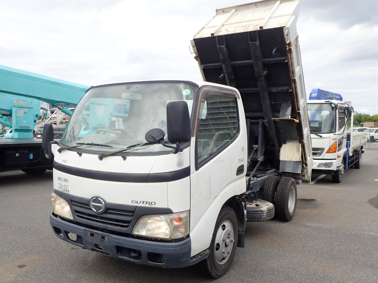 HINO Dutro