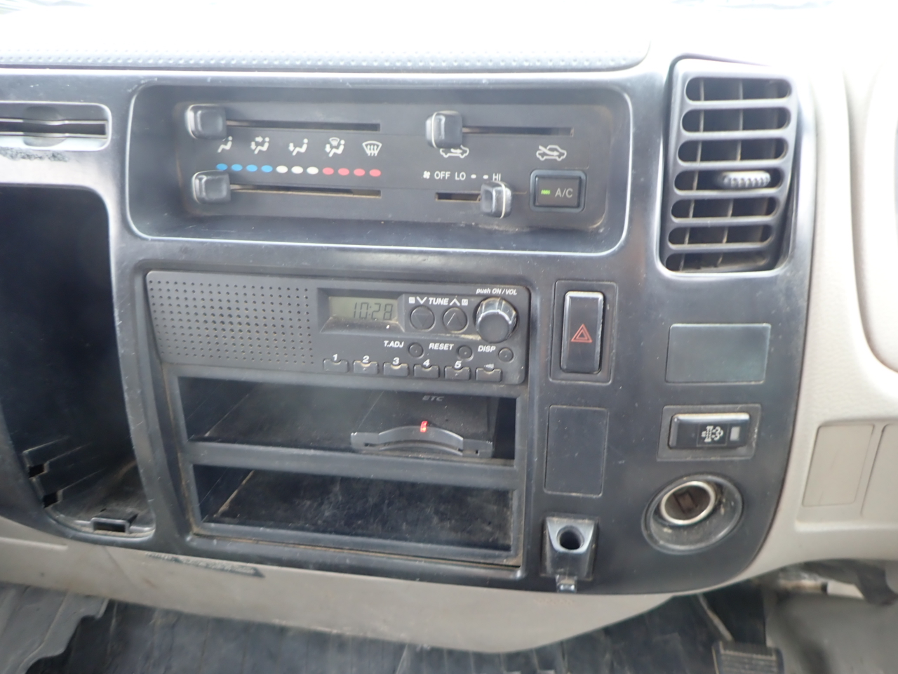 HINO Dutro
