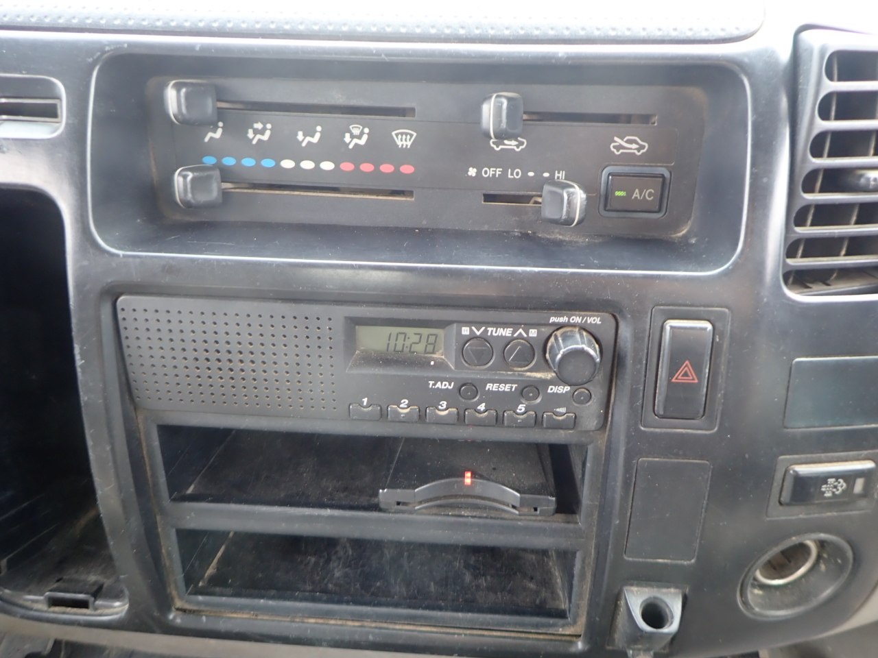 HINO Dutro
