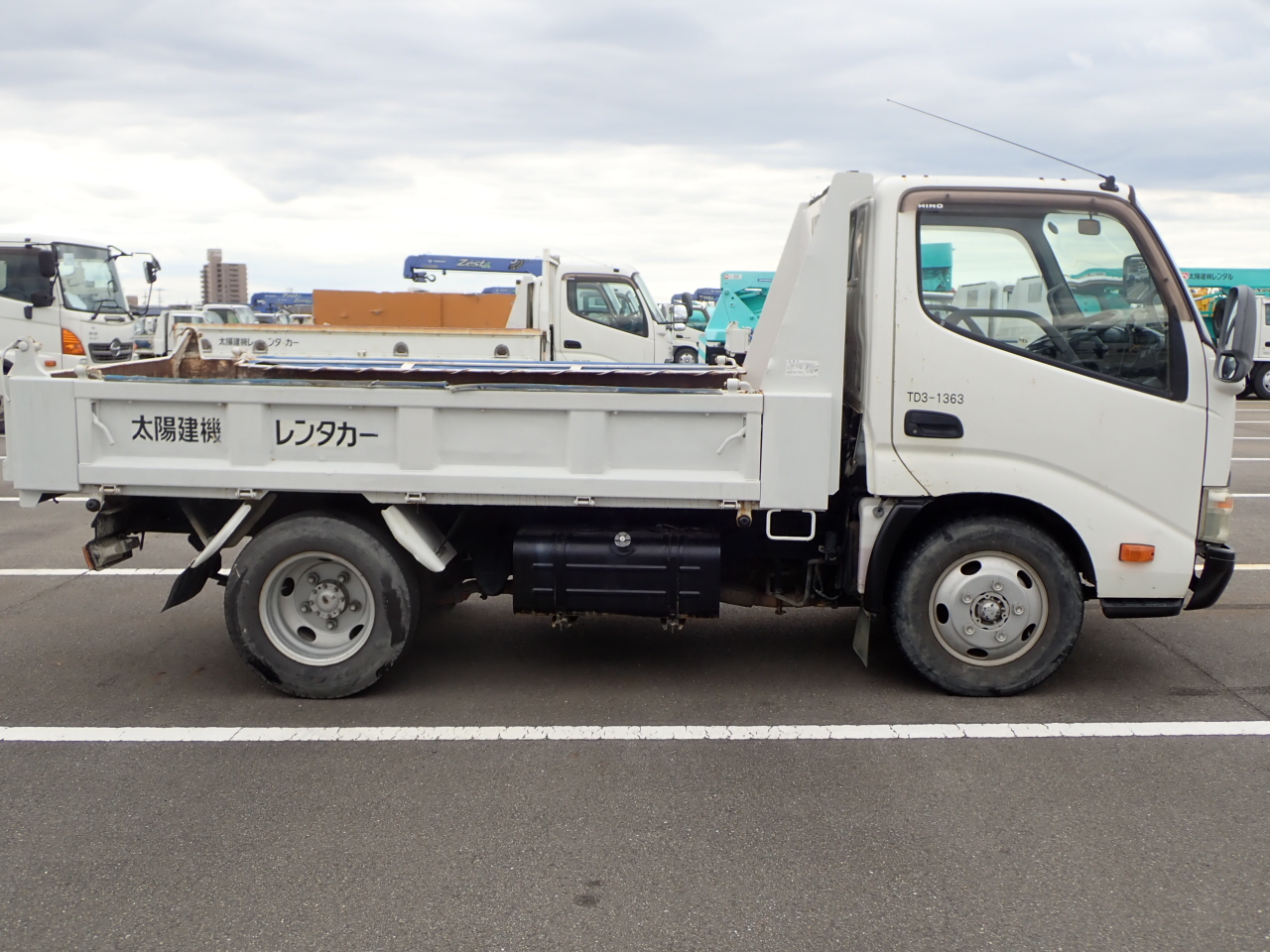 HINO Dutro