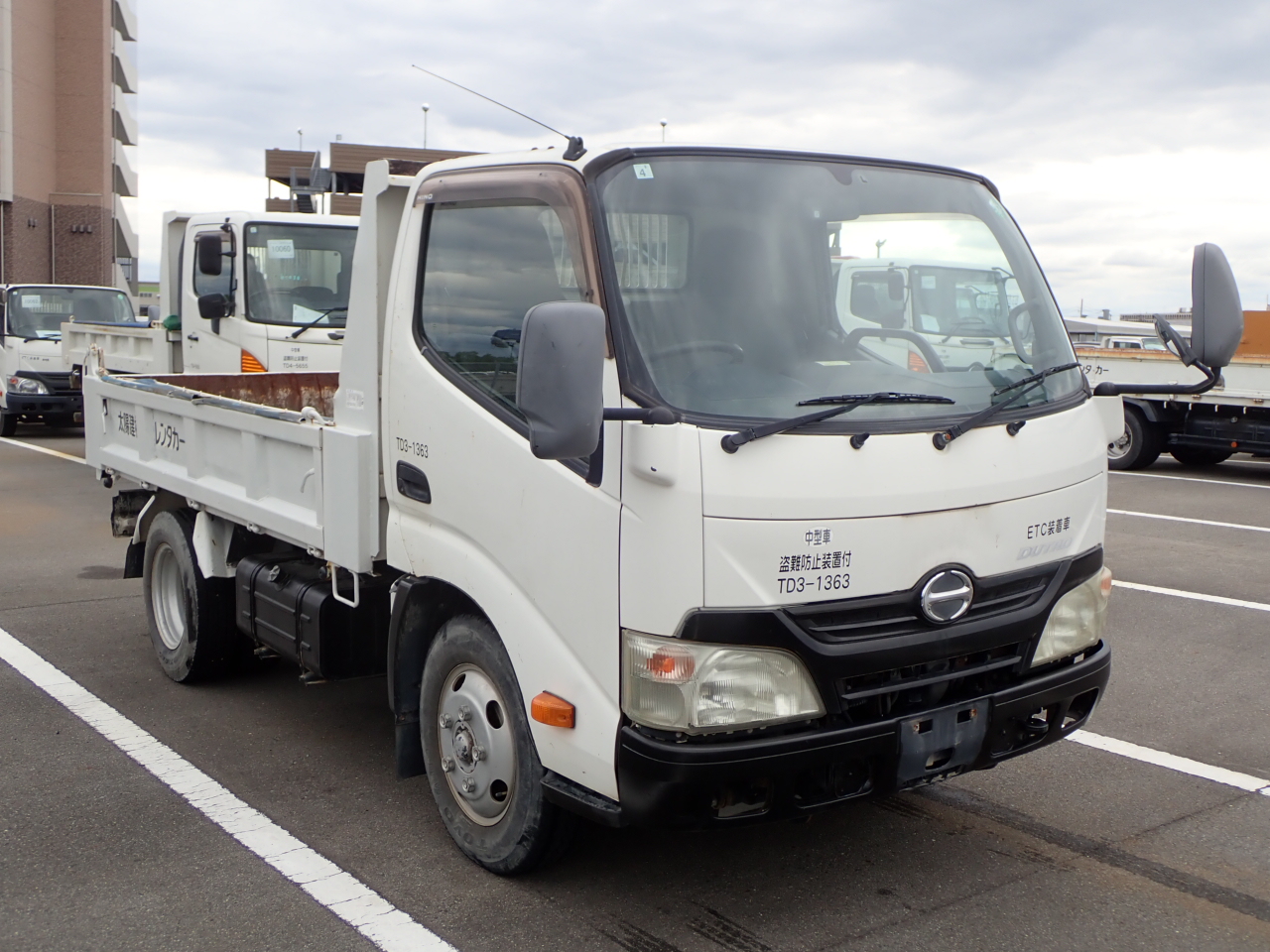 HINO Dutro