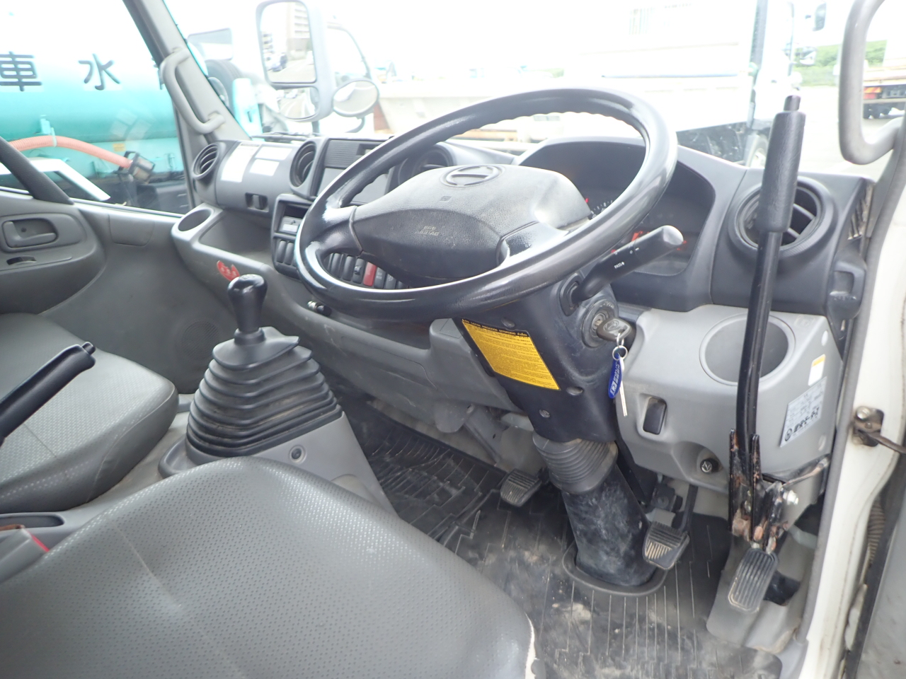 HINO Dutro