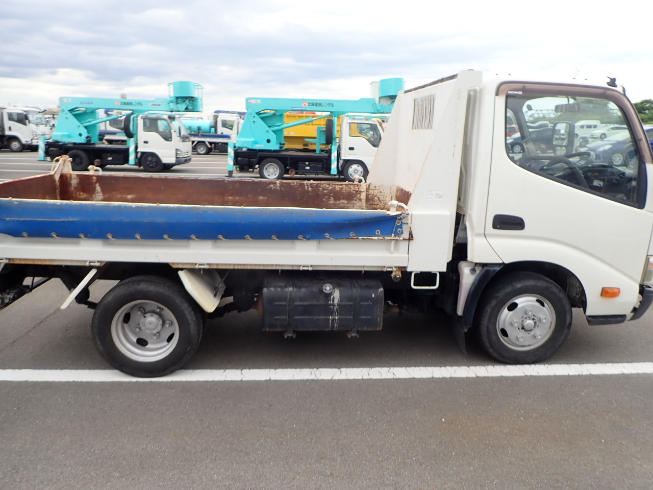 HINO Dutro
