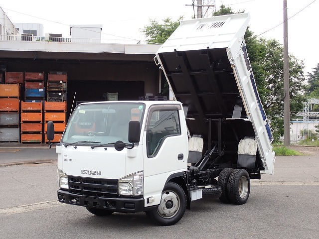 ISUZU Elf Truck