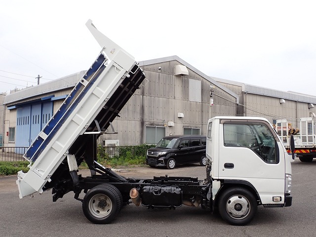 ISUZU Elf Truck