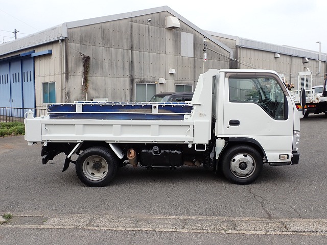 ISUZU Elf Truck