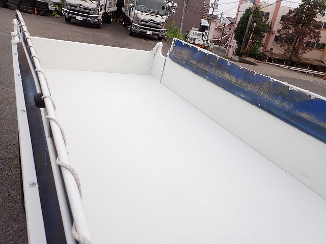 ISUZU Elf Truck