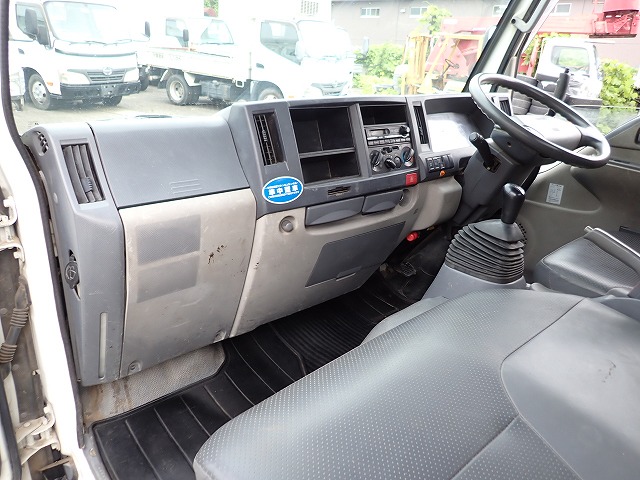 ISUZU Elf Truck