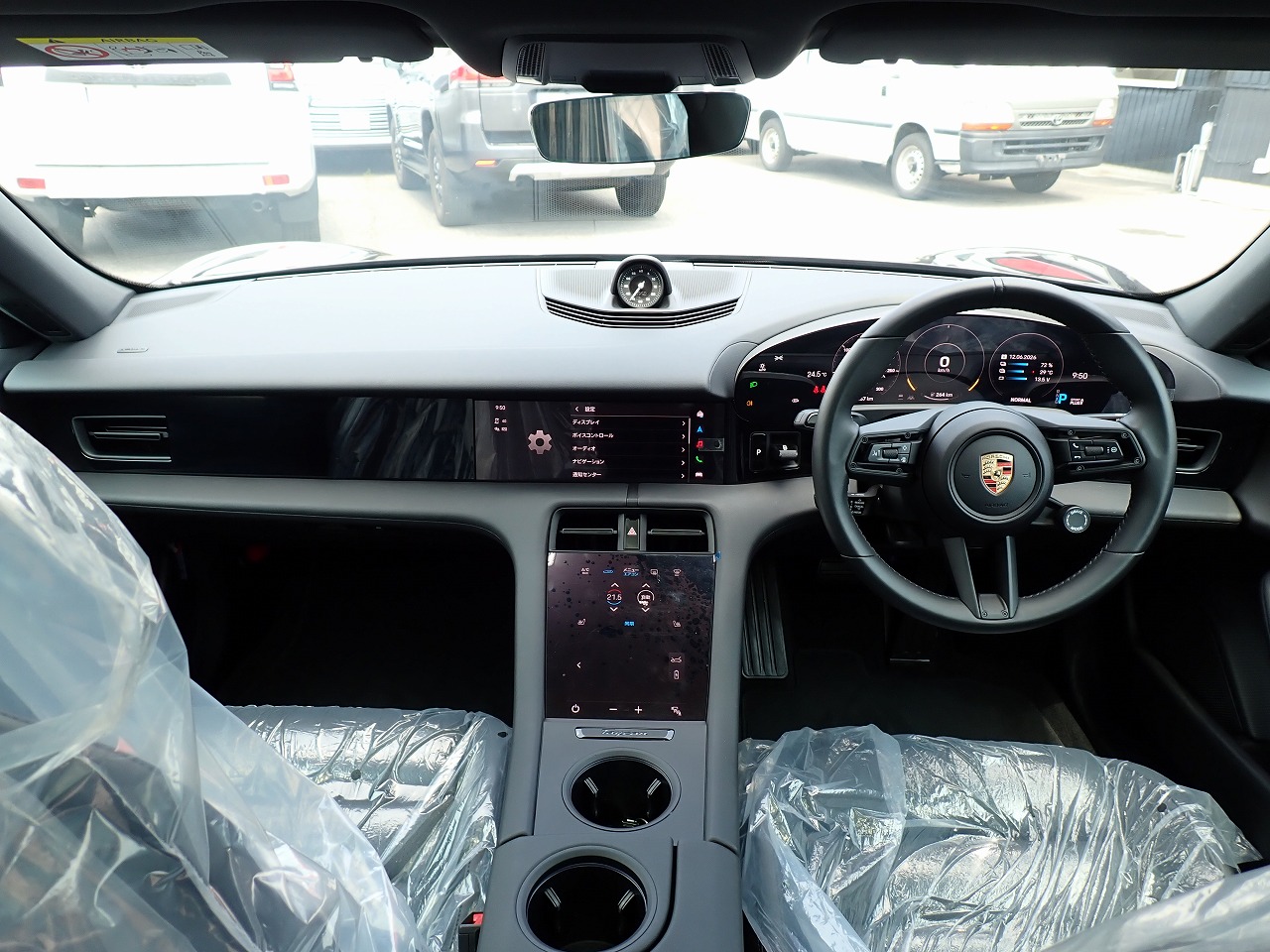 PORSCHE Taycan