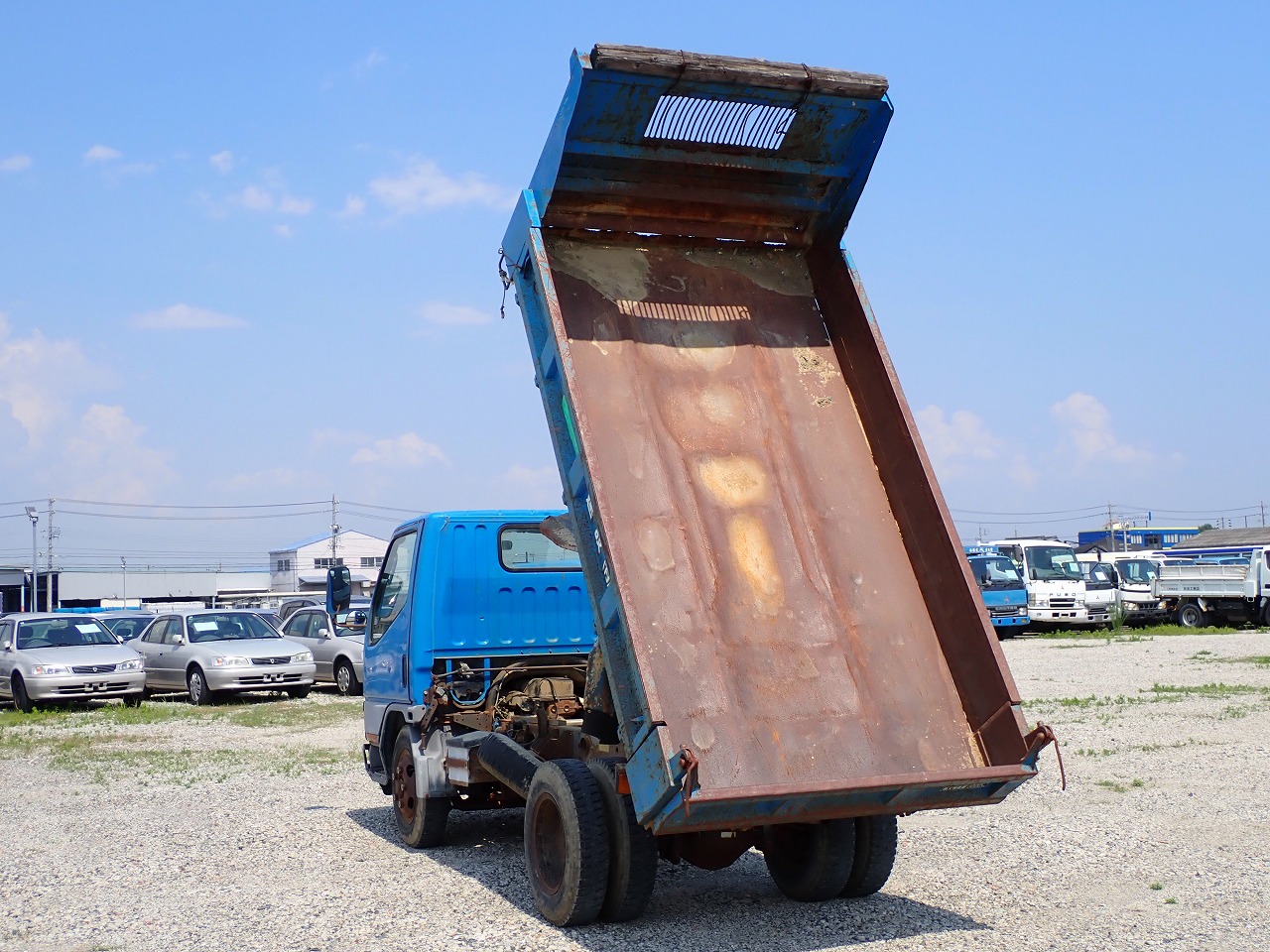 MITSUBISHI Canter