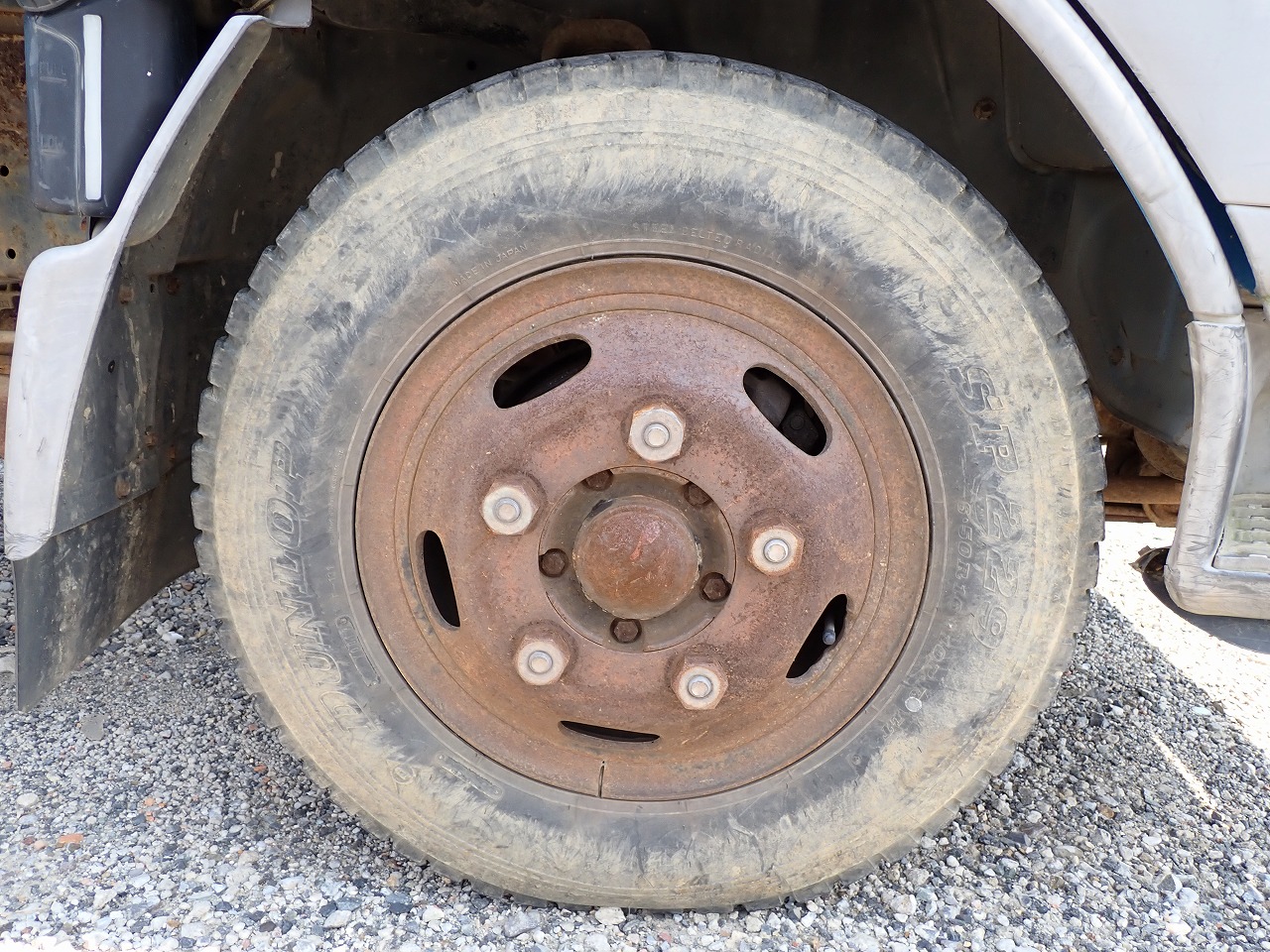MITSUBISHI Canter