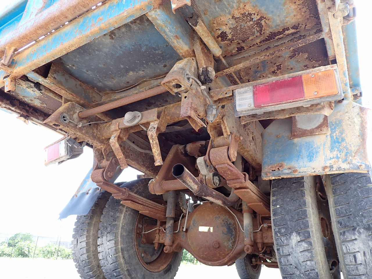 MITSUBISHI Canter