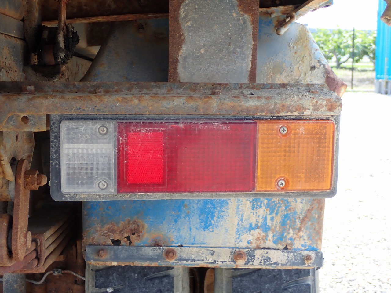 MITSUBISHI Canter