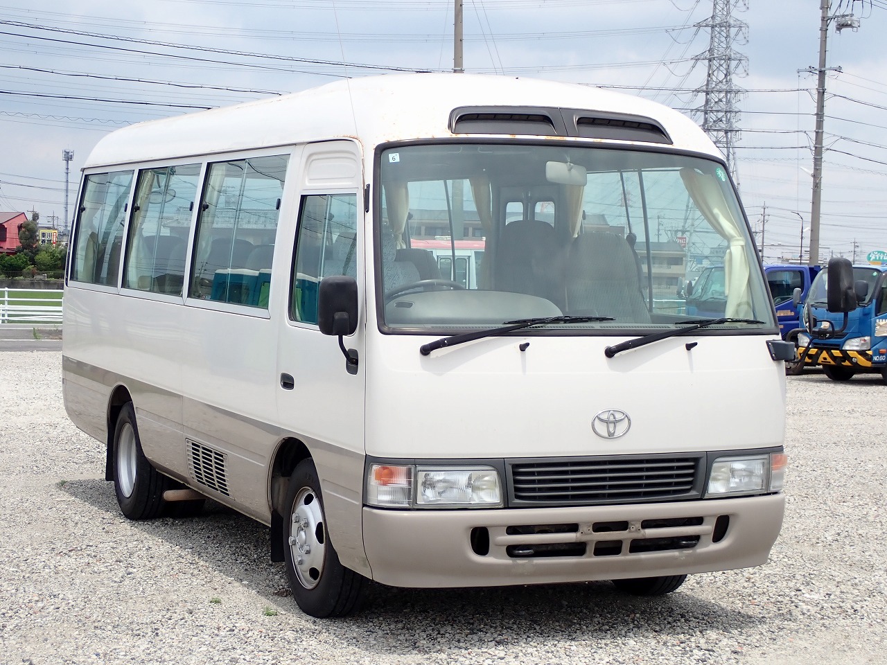 TOYOTA Coaster