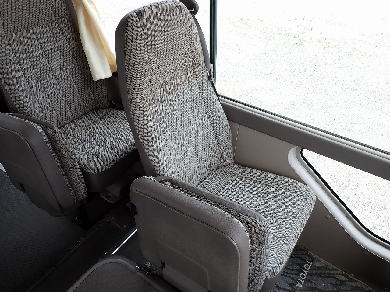 TOYOTA Coaster