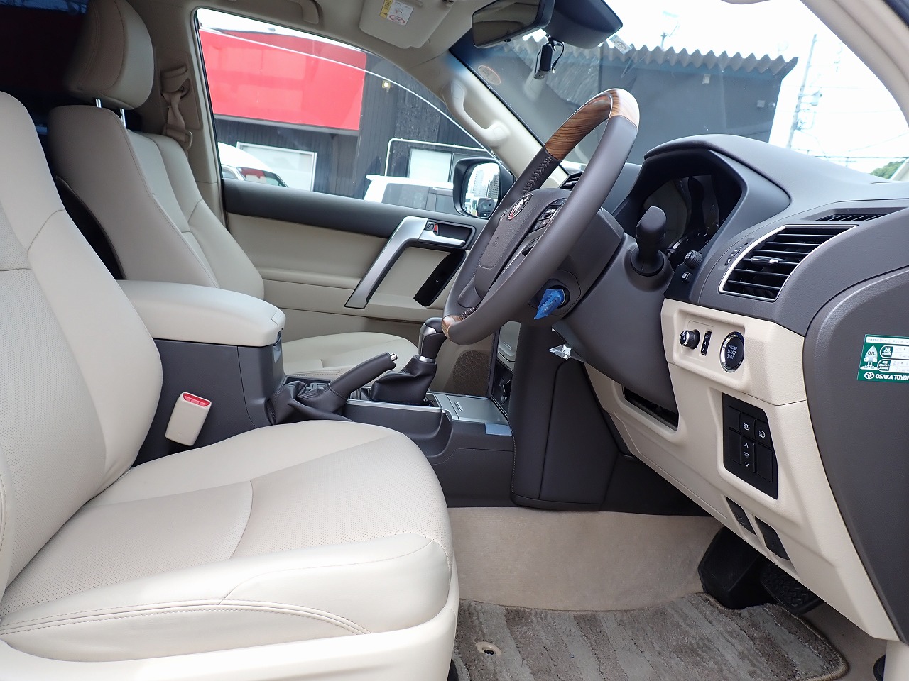 TOYOTA Land Cruiser Prado