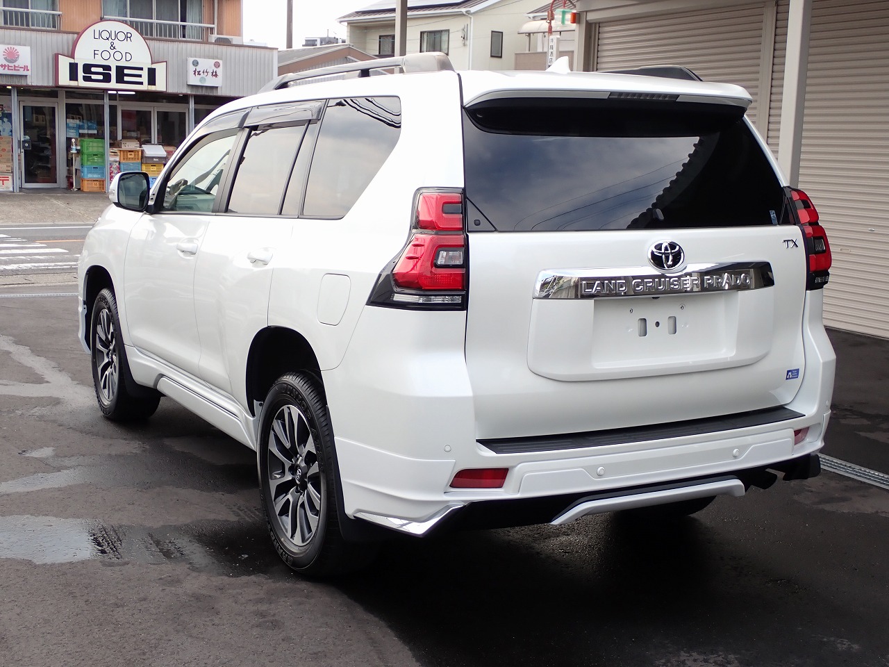 TOYOTA Land Cruiser Prado
