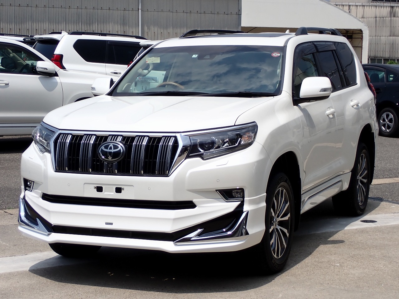 TOYOTA Land Cruiser Prado