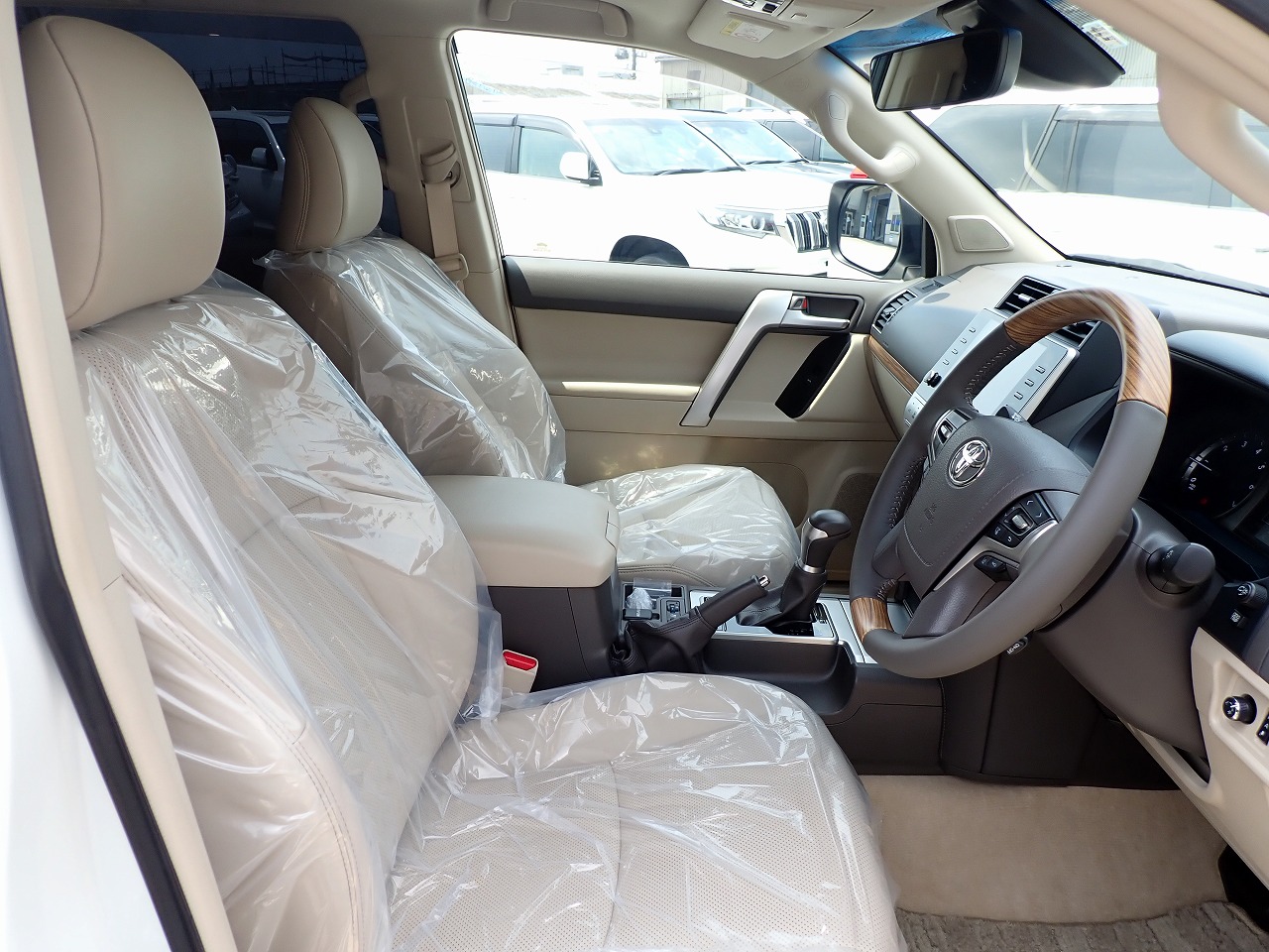 TOYOTA Land Cruiser Prado
