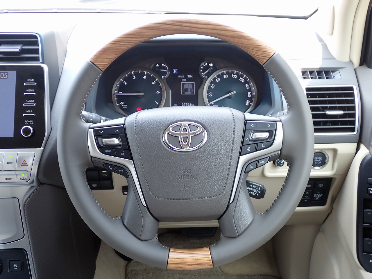 TOYOTA Land Cruiser Prado