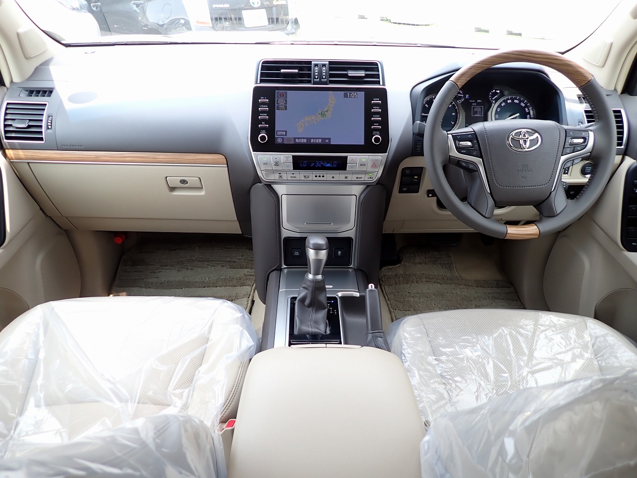 TOYOTA Land Cruiser Prado