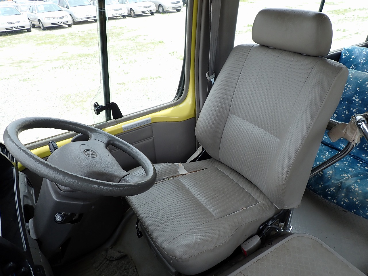 TOYOTA Coaster