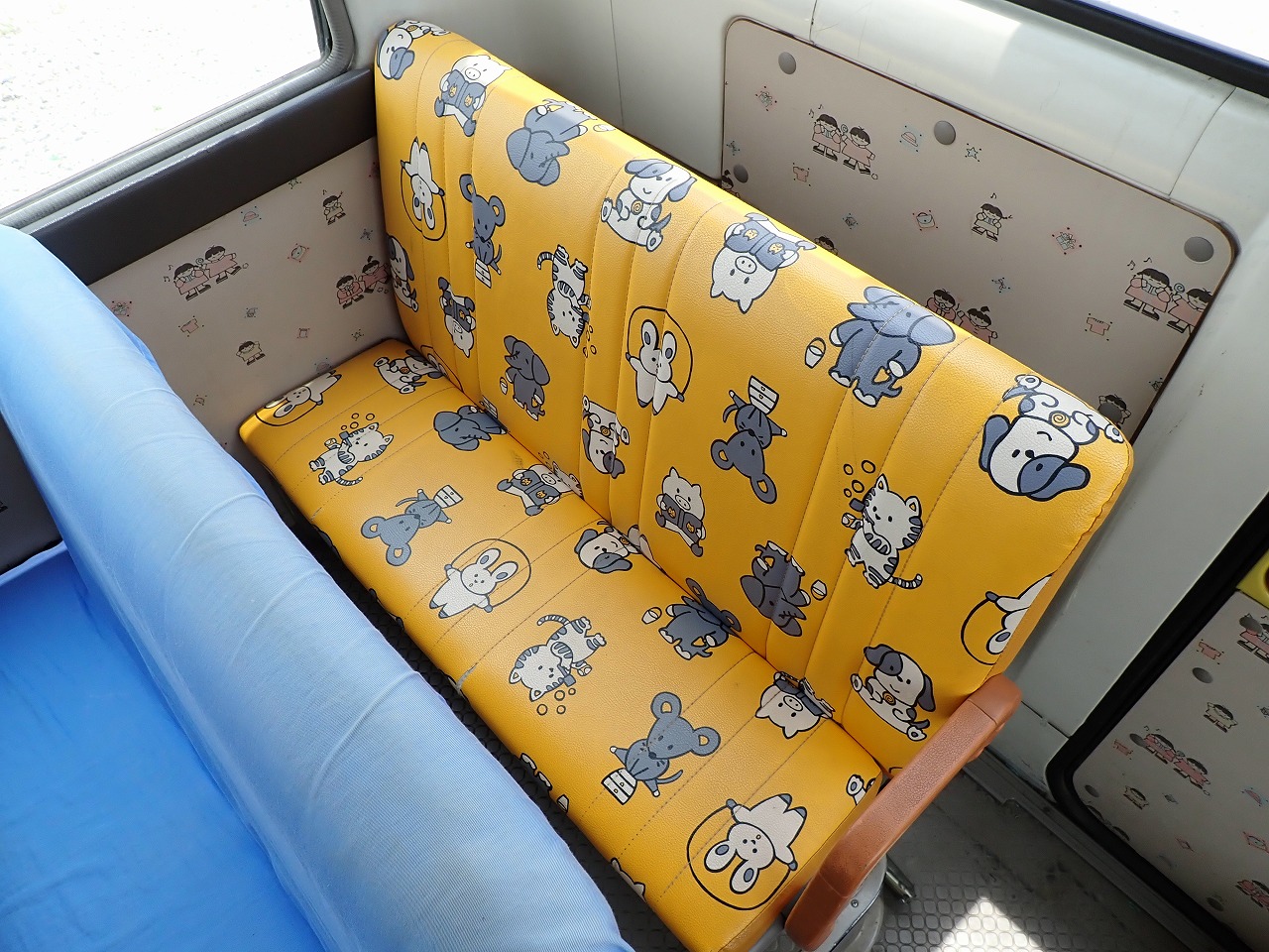 TOYOTA Coaster