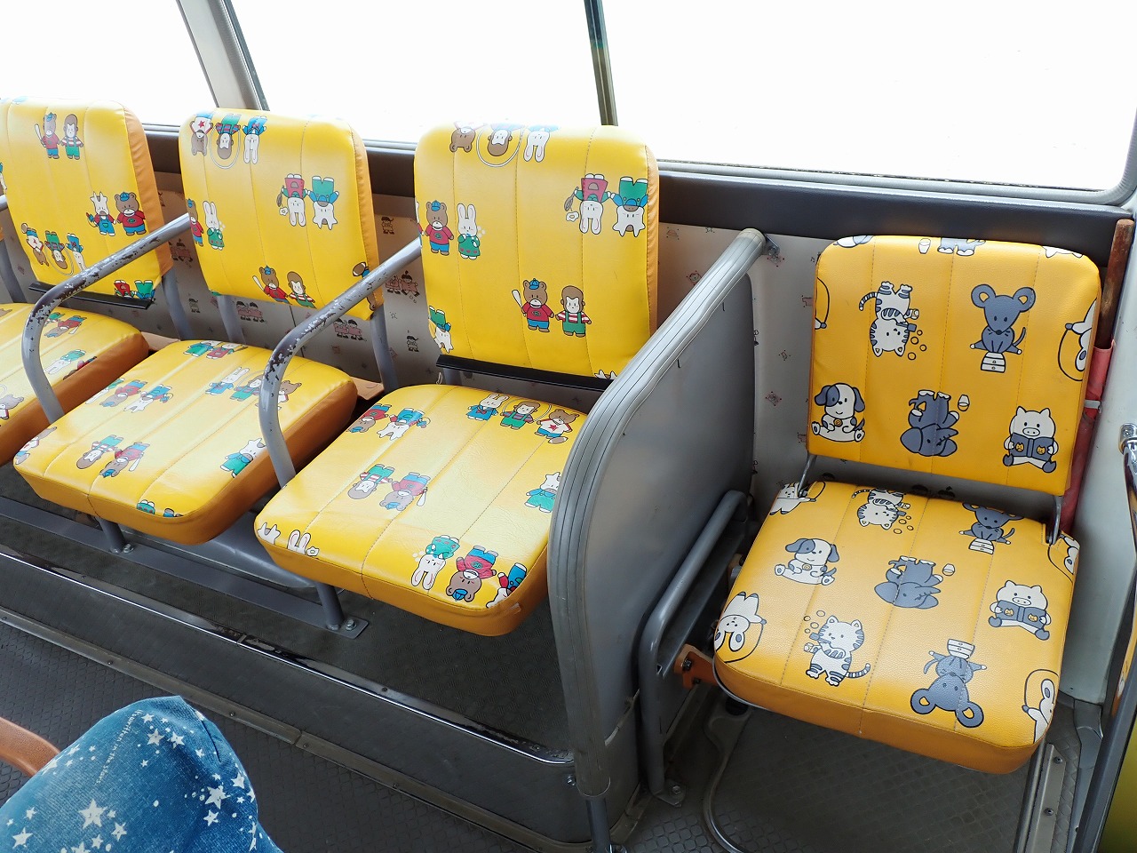 TOYOTA Coaster