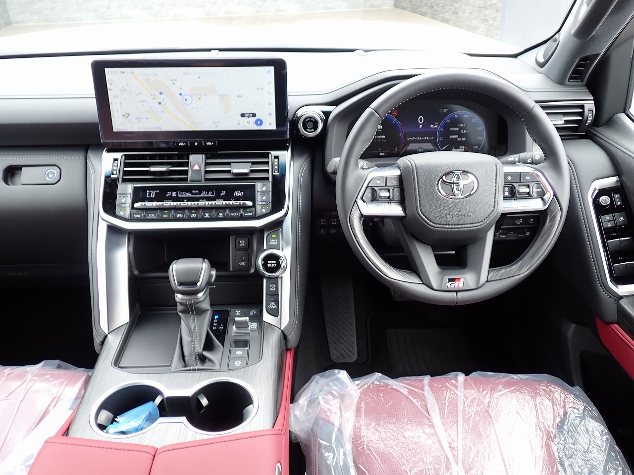 TOYOTA Land Cruiser