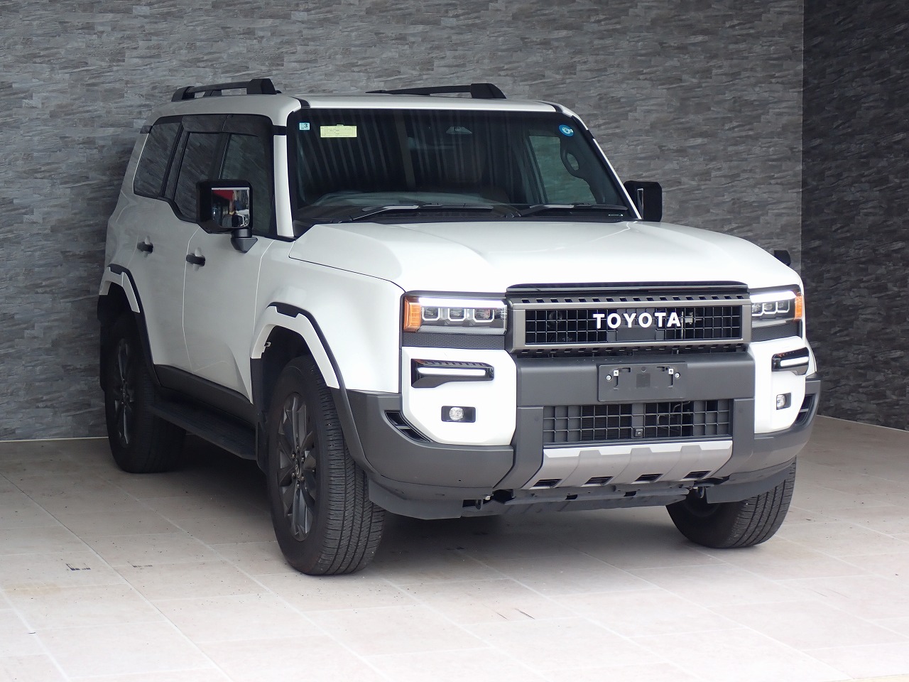 TOYOTA Land Cruiser 250