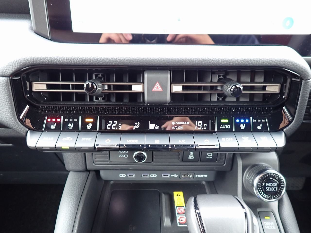 TOYOTA Land Cruiser 250