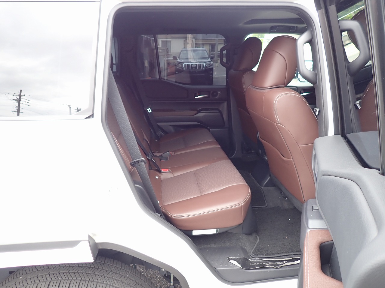 TOYOTA Land Cruiser 250