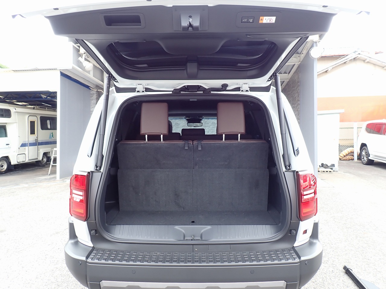 TOYOTA Land Cruiser 250