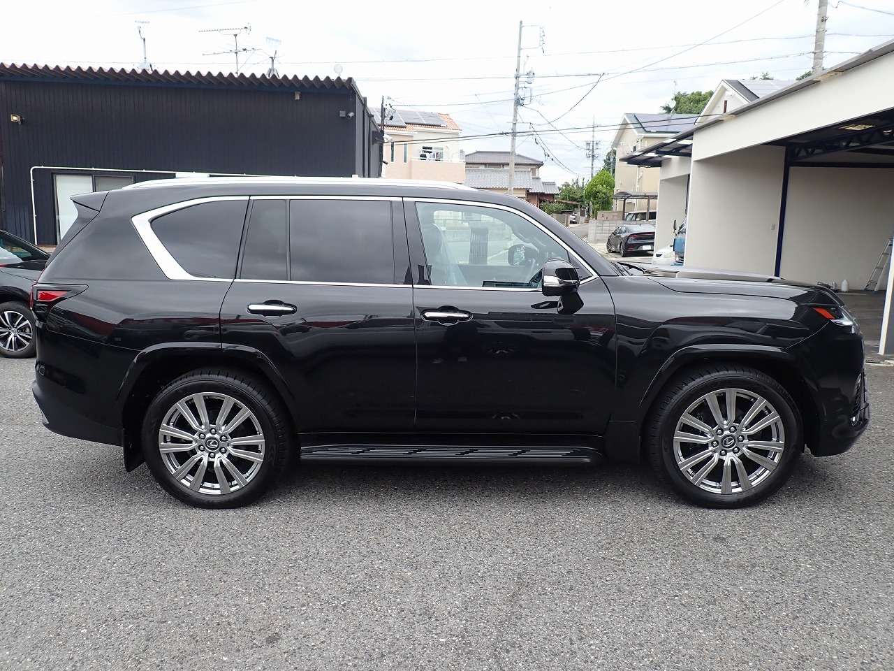 LEXUS LX