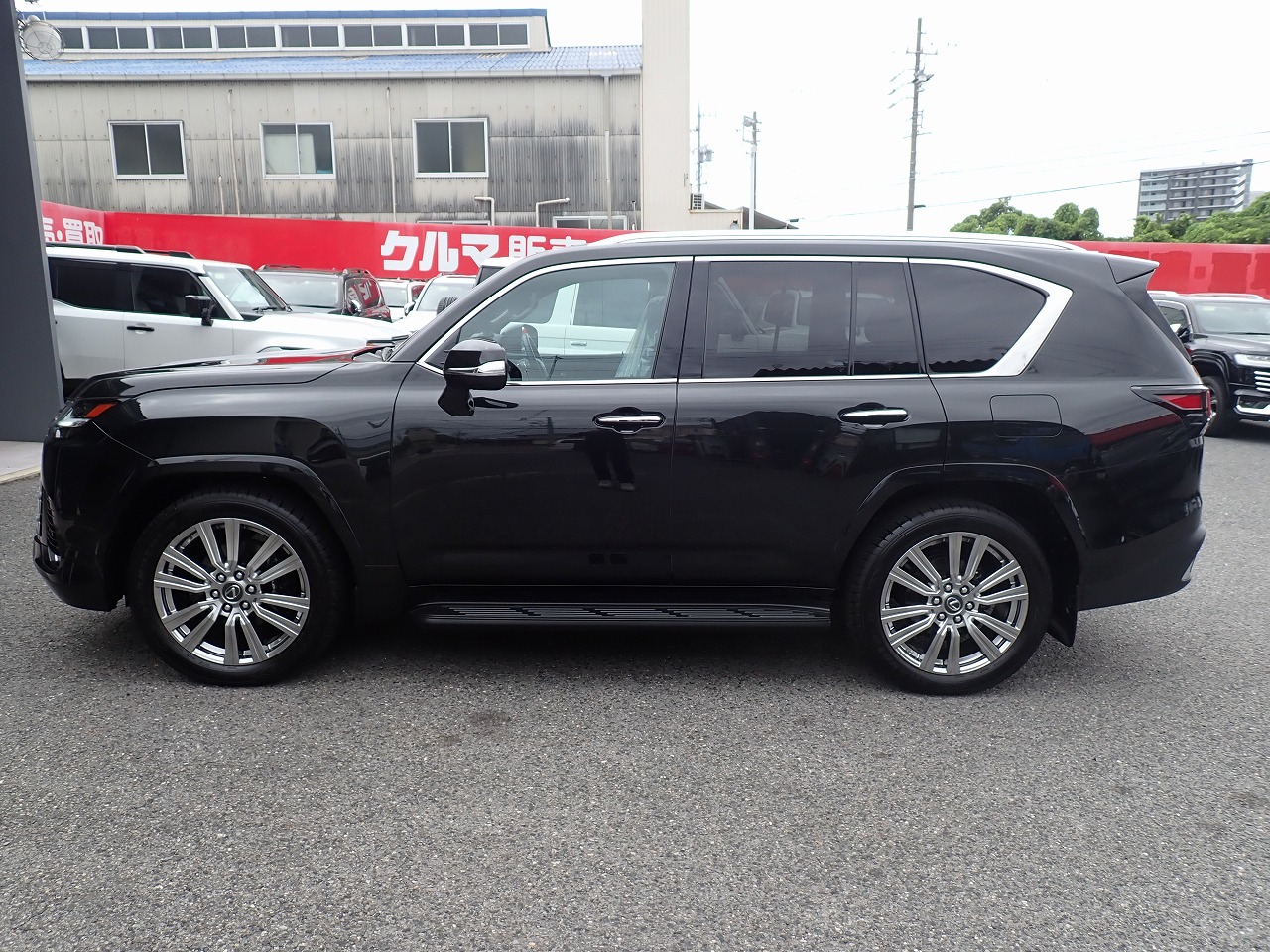 LEXUS LX
