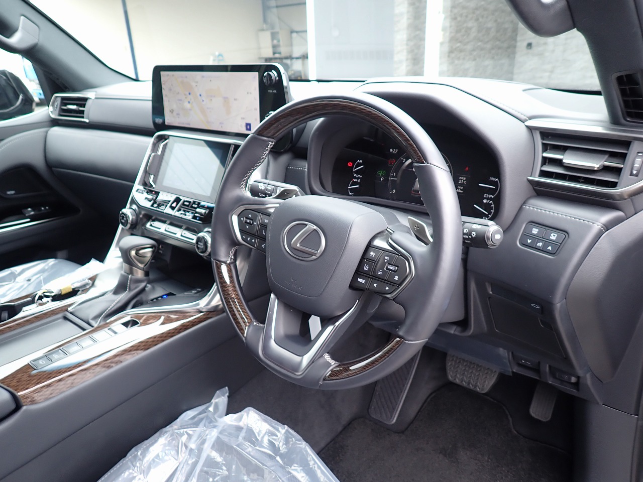 LEXUS LX