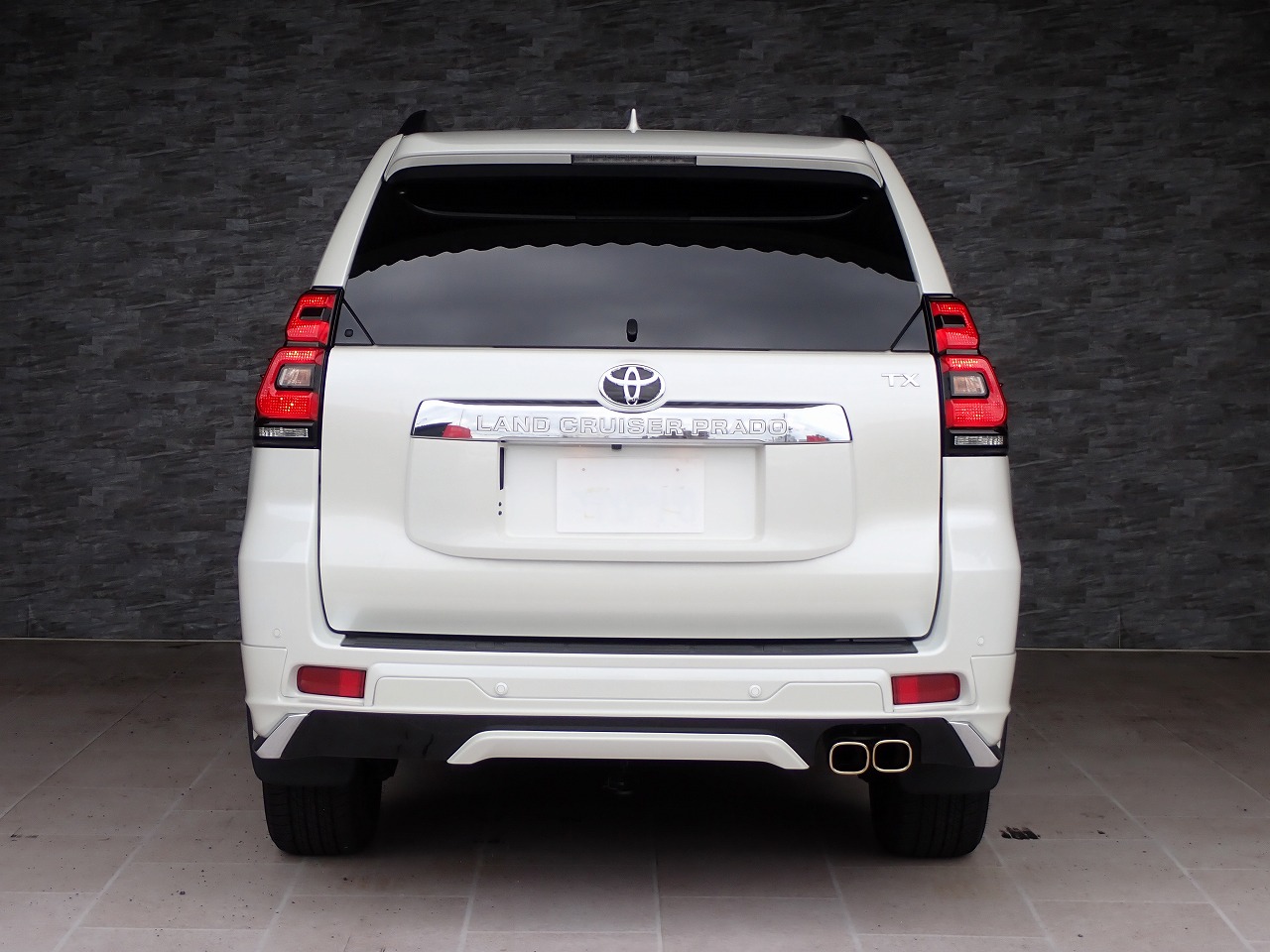 TOYOTA Land Cruiser Prado
