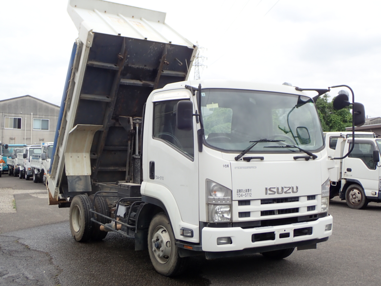 ISUZU Forward