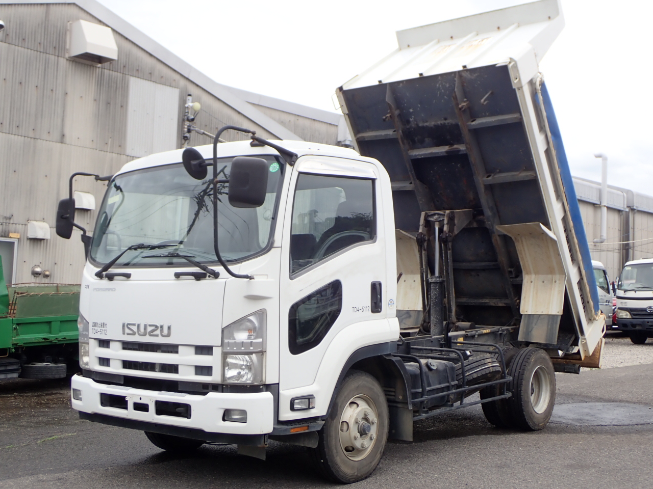 ISUZU Forward