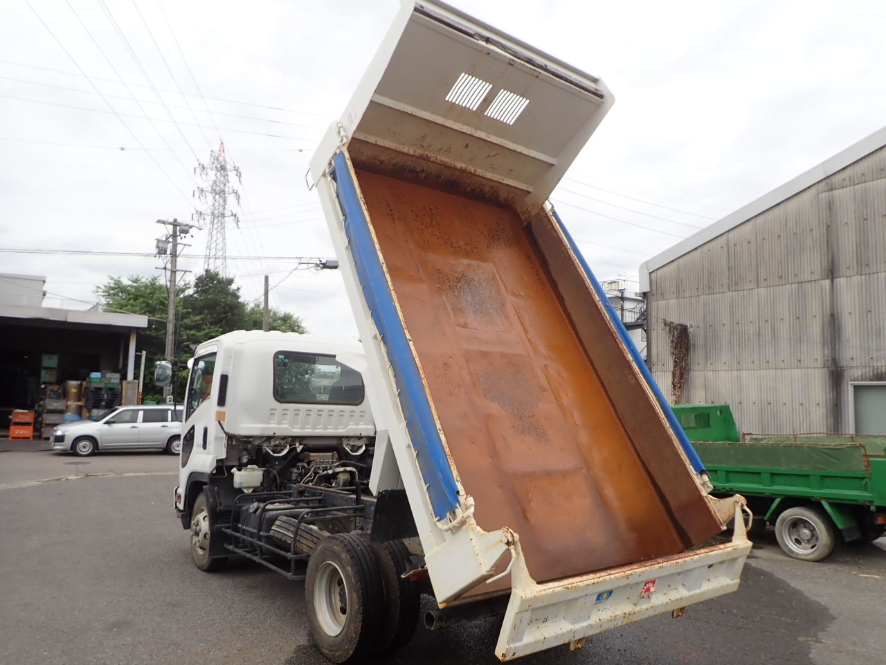 ISUZU Forward