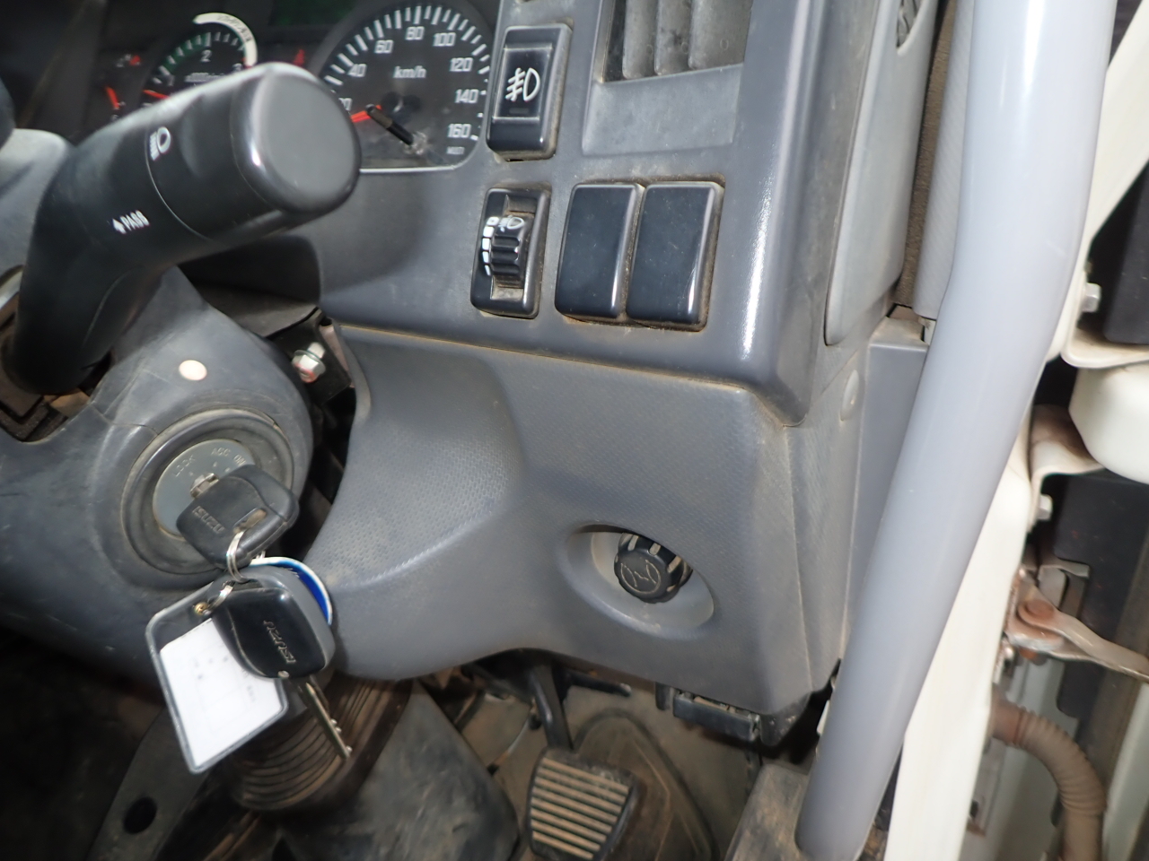 ISUZU Forward