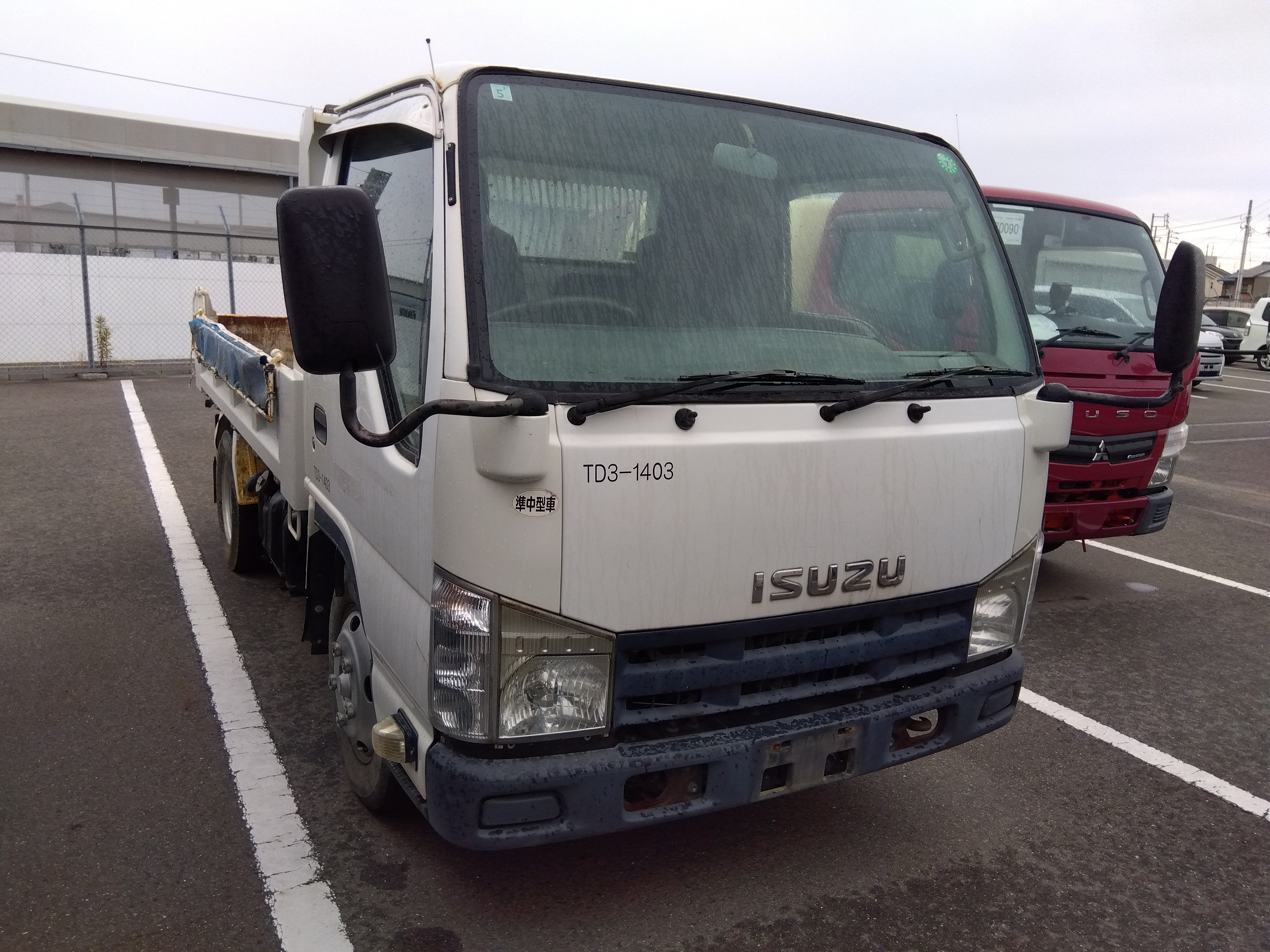 ISUZU Elf Truck